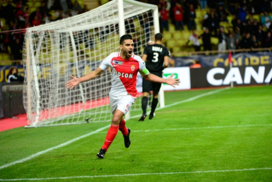 Фалкао прати Монако на финал срещу ПСЖ