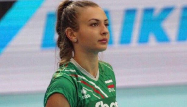 Симона Николова bet365