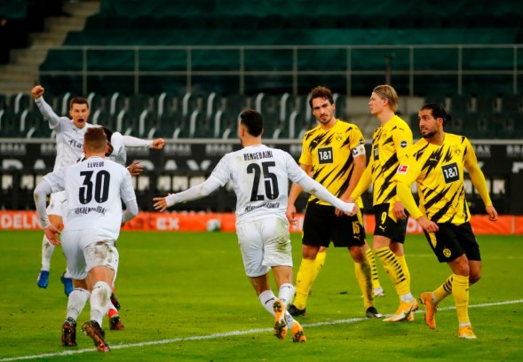 Борусия Мьонхенгладбах победи с 4:2 Борусия Дортмунд bet365