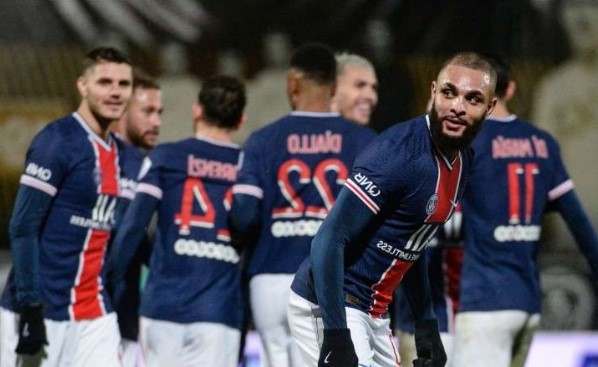 Пари Сен Жермен победи с 1:0 Анже bet365
