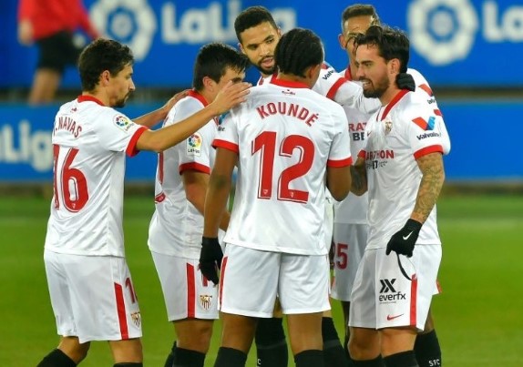 Севиля победи с 2:1 Алавес bet365