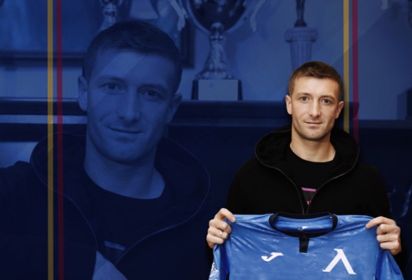 Левски подписа договор със защитника Драган Михайлович bet365
