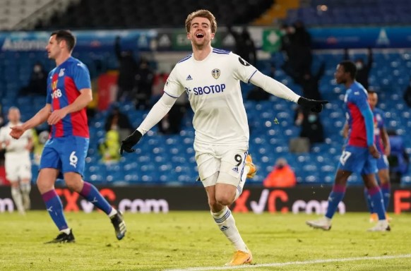 Лийдс Юнайтед победи с 2:0 Кристъл Палас bet365