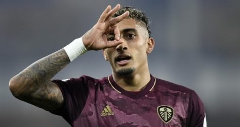 Манчестър Юнайтед проявява интерес към нападателя на Лийдс Рафиня bet365