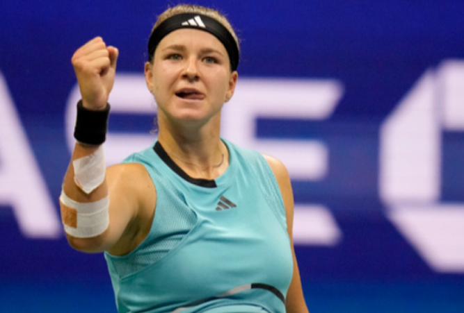 Каролина Мухова bet365